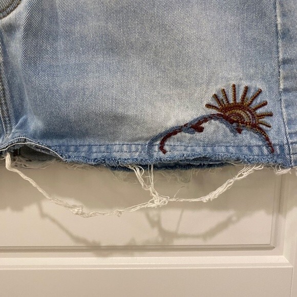 Zara Trafaluc Denim Distressed Mini Skirt. Embroidered. Blue. Large. Streetwear. - Picture 2 of 13